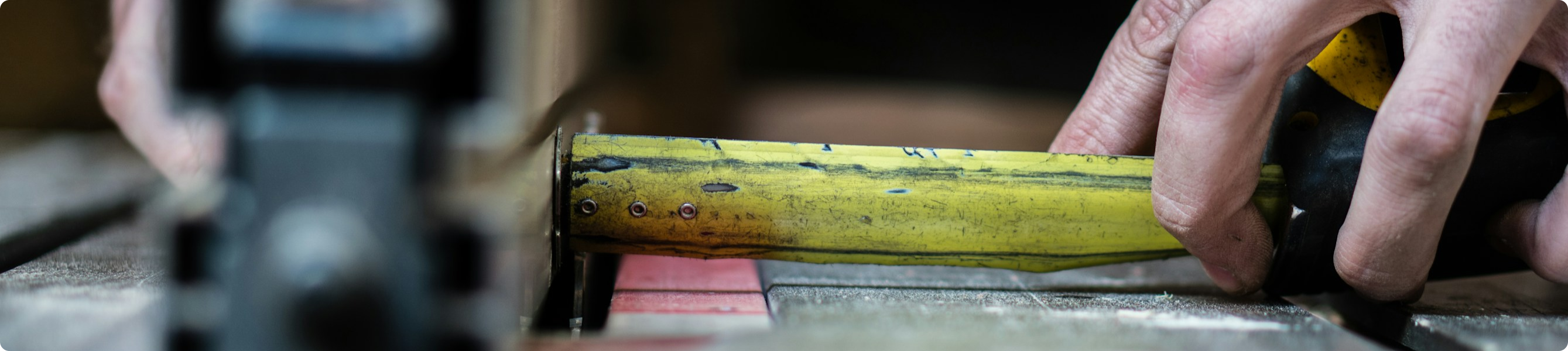 Faites réaliser vos prises de cotes par un menuisier proche de chez vous!